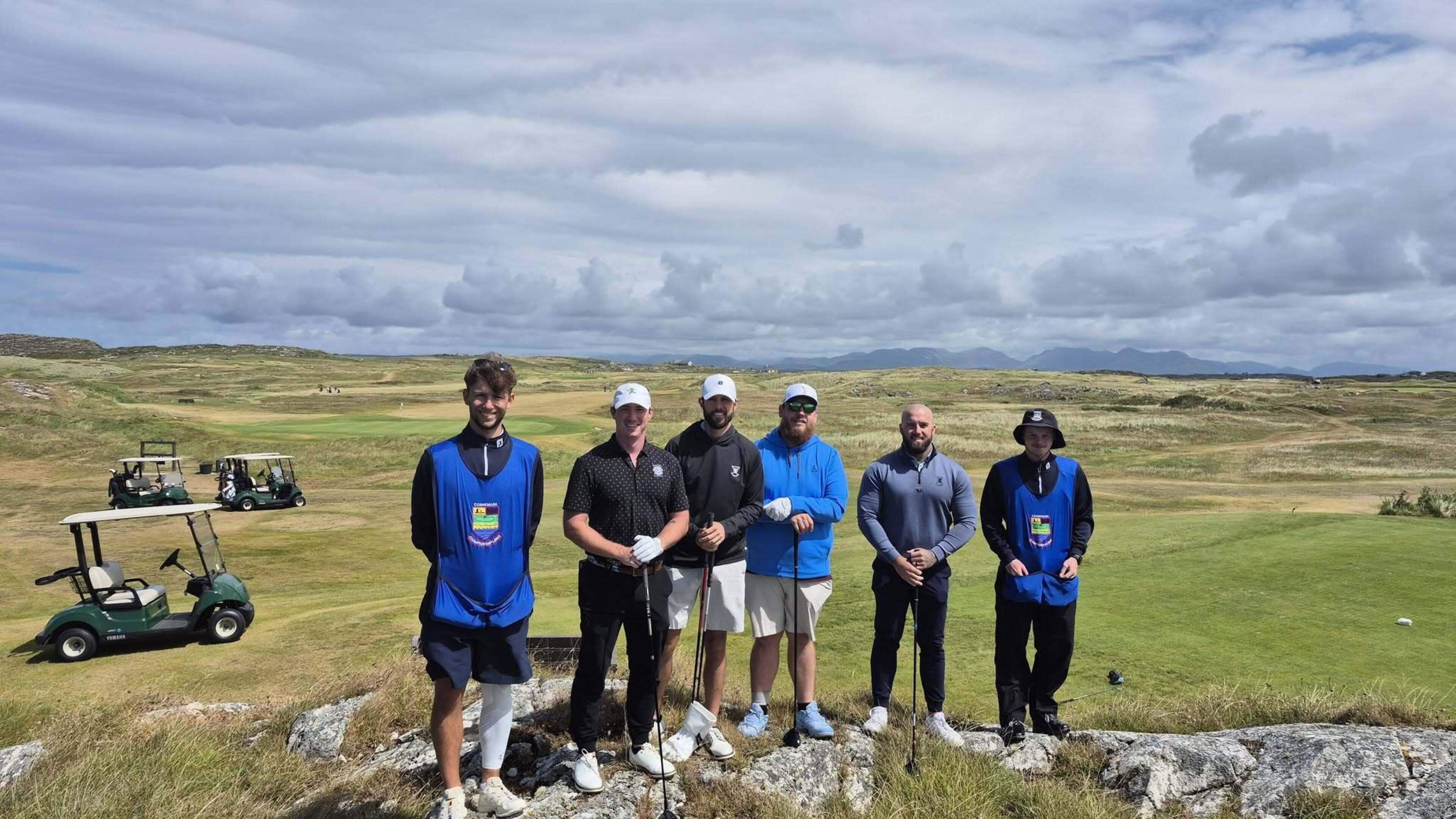 Country music star Luke Combs swings by Galway golf course during flying visit